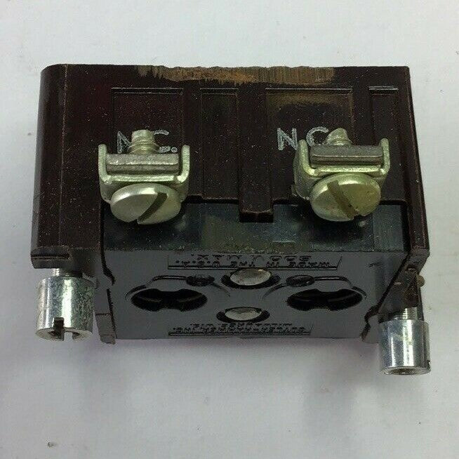 CUTLER HAMMER 10250T3 CONTACT BLOCK 600V  ***LOTOF2***