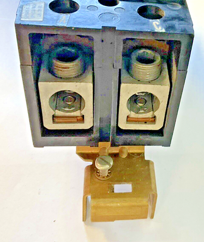 SQUARE D Q2-21225-AC CIRCUIT BREAKER 225A 2POLE 120/240VAC Q221225AC