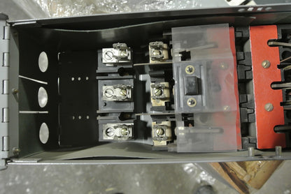 WESTINGHOUSE FDPT3211R - TWIN PANELBOARD SWITCH - 240V, 30A, 3-POLE / EACH