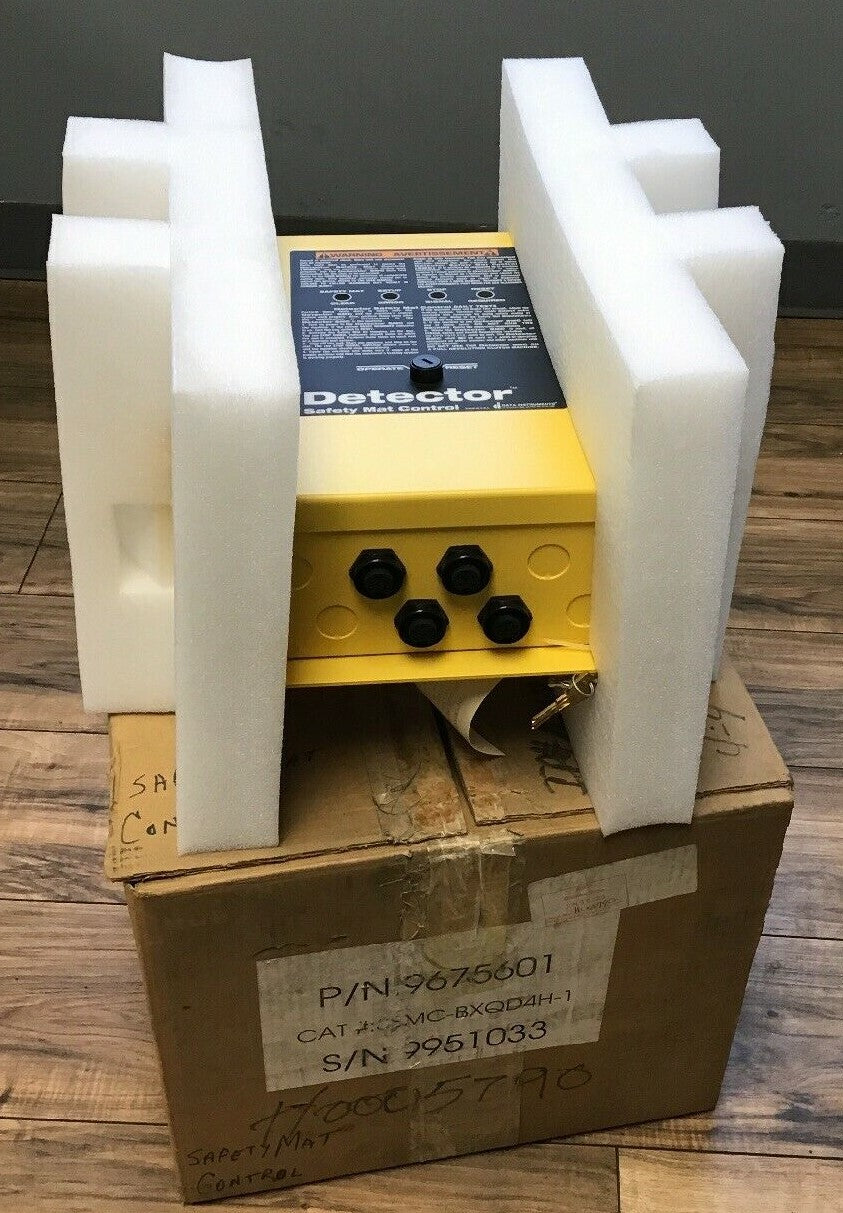 DATA INSTRUMENTS/HONEYWELL 3SMC-BXQD4H-1 DETECTOR  SAFETY MAT CONTROL