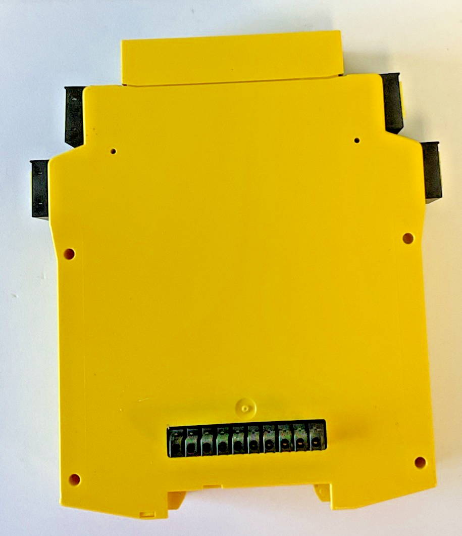 SICK FX3-XTI084002 SAFETY I/O RELAY 24VDC 2.2W FW: V3.10.0