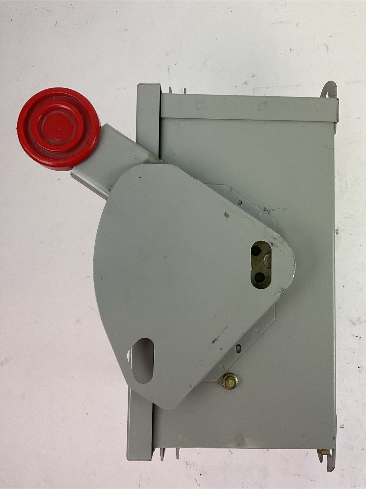 CUTLER HAMMER DH361UDK SAFETY SWITCH 600VAC 30HP 250VDC 5HP 30A 3P TYPE 12(3R)