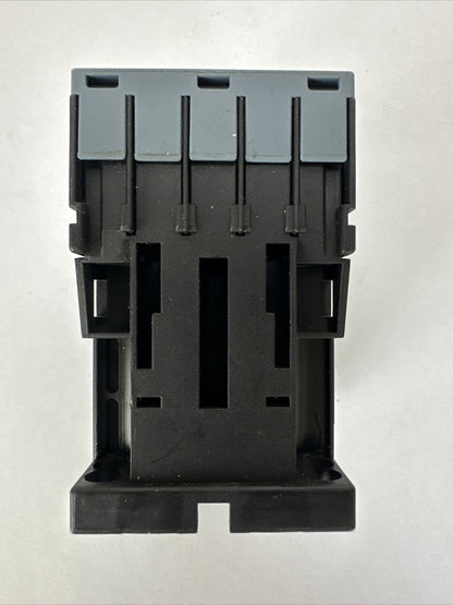 SIEMENS 3RT2018-2BB42 CONTACTOR 20A 600VAC COIL 24VDC