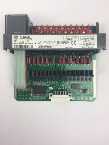 ALLEN-BRADLEY 1746-OA16 SER. D OUTPUT MODULE