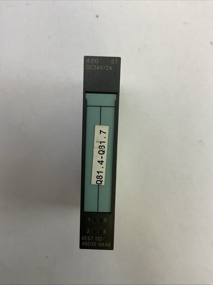 SIEMENS 1P 6ES7 132-4BD32-0AA0 4 DIGITAL OUTPUT MODULE 24VDC 2A