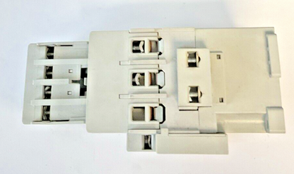 ALLEN BRADLEY 300-CO*930 SER.C CONTACTOR W/ 100F W/ 100-S 600V NEMA SIZE 2