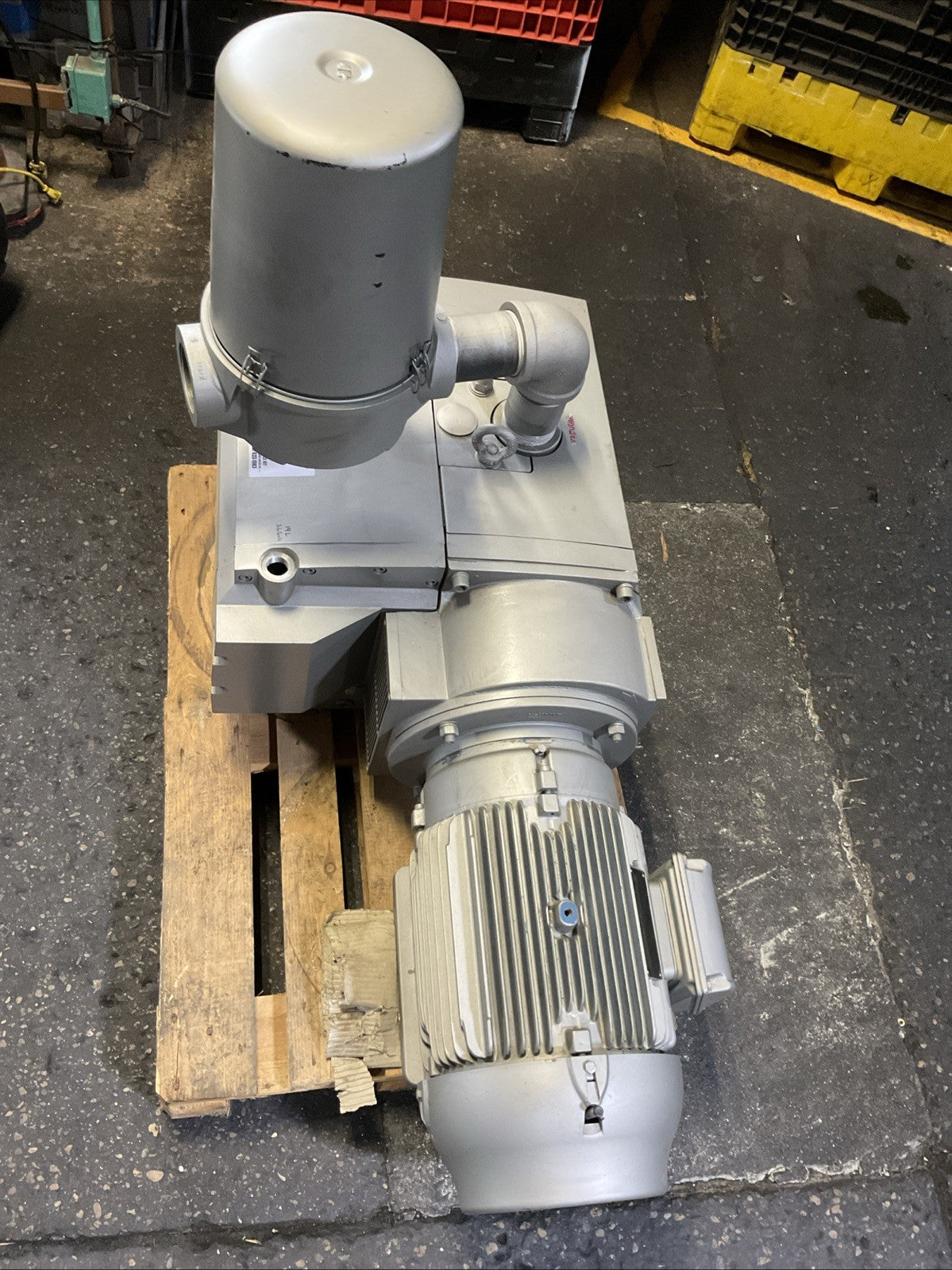 BECKER E3211674 U4.400SA/K OIL LUBRICATED ROTARY VANE VACUUM PUMP 01512ET3E284TC