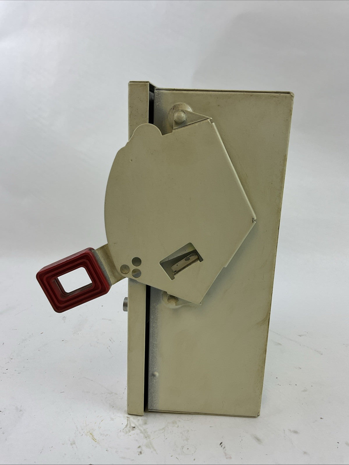 ALLEN BRADLEY 1494H-BF3N 600VAC 3PH 30HP 250VDC 5HP NON FUSIBLE DISCONNECT
