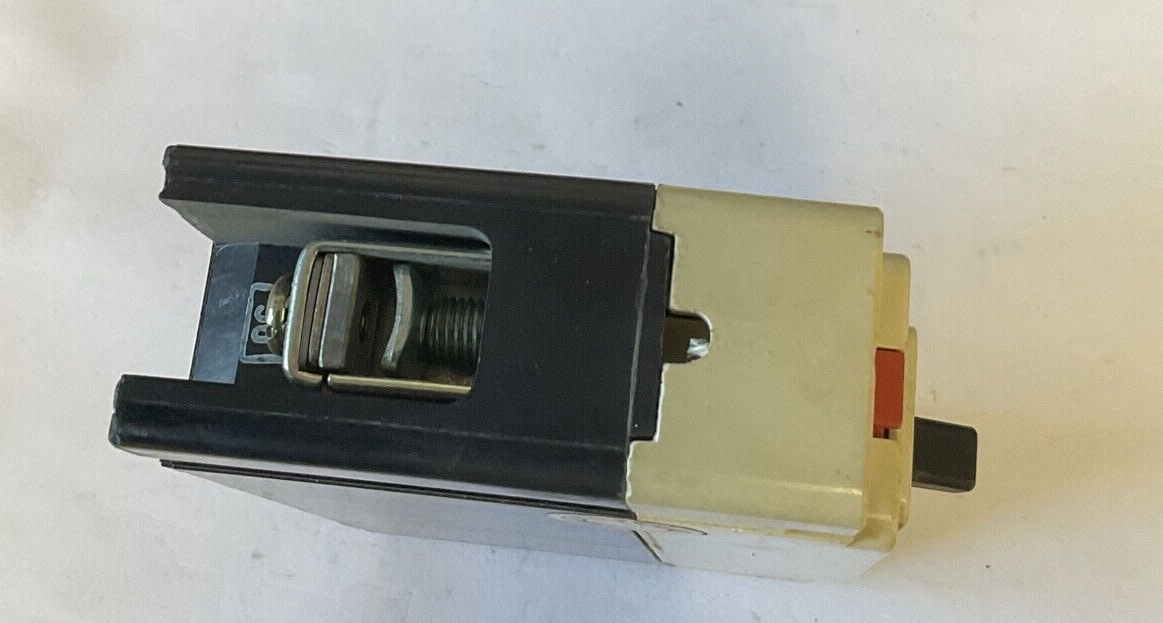 CUTLER HAMMER FD1015 CIRCUIT BREAKER FD 25K 277VAC 50/60HZ 125VDC