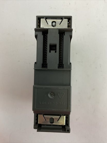 SIEMENS 1P 6ES7 322-1HF01-0AA0A SIMATIC S7 DIGITAL OUTPUT MODULE