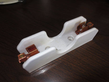 MULTI-UNION 2521 CARTRIDGE FUSE HOLDER, PORCELAIN BASE 388-425 31-60A, 600V 2pcs