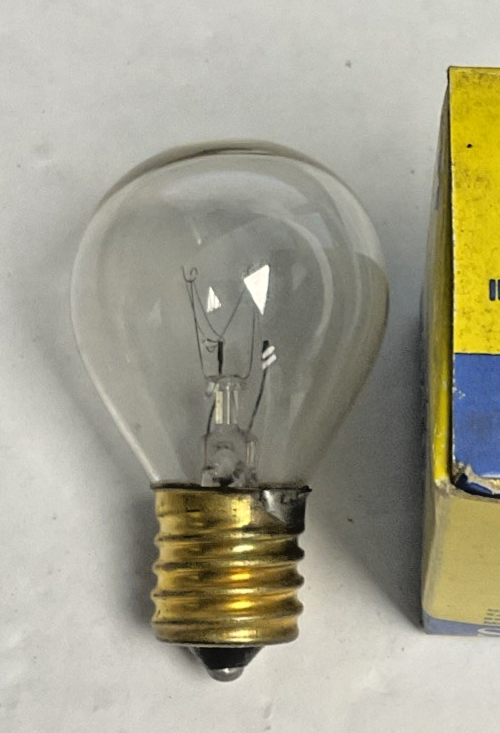 SATCO S3621 CLEAR BULB 120V 10WATTS ***LOTOF2***