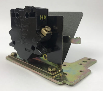 GE CR205X300A AUX CONTACT KIT 1 NO FOR CR205-208 DEVICES NEMA SIZE 3