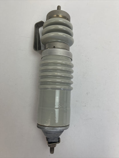 JOSLYN 3 KV EXPL PORCELAIN EXPULSION LIGHTNING ARRESTER