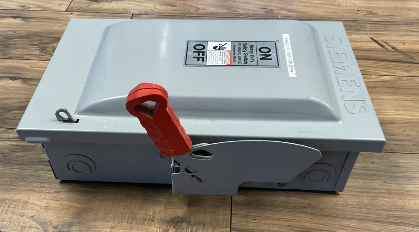 SIEMEN HF362N FUSIBLE SAFETY SWITCH 600VAC 50HP 600VDC 30HP 60A