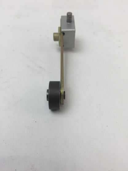 WESTINGHOUSE RRCKS RR LIMIT SWITCH ADJUSTABLE LEVER STEEL ROLLER