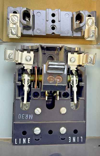 GENERAL ELECTRIC THFP221L DISCONNECT SWITCH MOD.1 30A 240VAC 250VDC