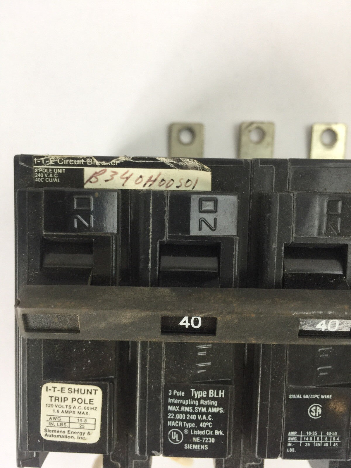 SIEMENS ITE B340H00S01 SHUNT TRIP CIRCUIT BREAKER BOLT ON 3P 40A 240VAC TYPE BLH