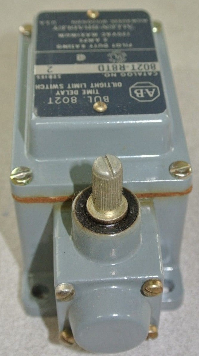 ALLEN-BRADLEY 802T-R8TD, Ser. 2 - TIME DELAY LIMIT SWITCH  NEW SURPLUS