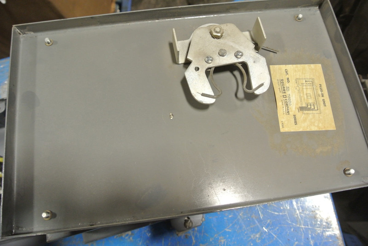 SQUARE D SD-76920 - SAFLEX CIRCUIT BREAKER / BUS PLUG - 240V, 20A, 4W