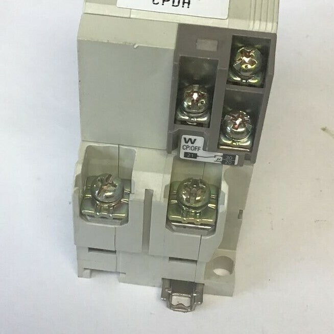 FUJI CP32FM/10 CIRCUIT PROTECTOR 10A 50/60HZ & CP32FM/5W CIR. PROTECTOR 5A