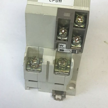 FUJI CP32FM/10 CIRCUIT PROTECTOR 10A 50/60HZ & CP32FM/5W CIR. PROTECTOR 5A