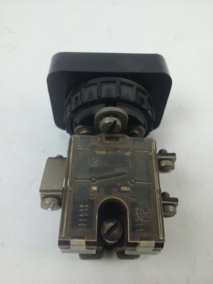 KLOCKNER MOELLER SOND 123-E START STOP PUSH BUTTON SOND 123E 600V (1 IN BOX)
