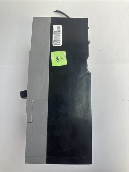 SIEMENS HFXD63B200 CIRCUIT BREAKER 3POLE 200AMP 600VAC DER A S01FD60 SHUNT TRIP