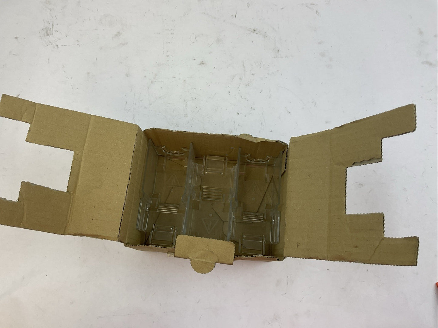 MERSEN TS200FB 3P SHROUD FUSERBLOC 200-400A AND SIRCO V 200A TERMINAL SHROUD