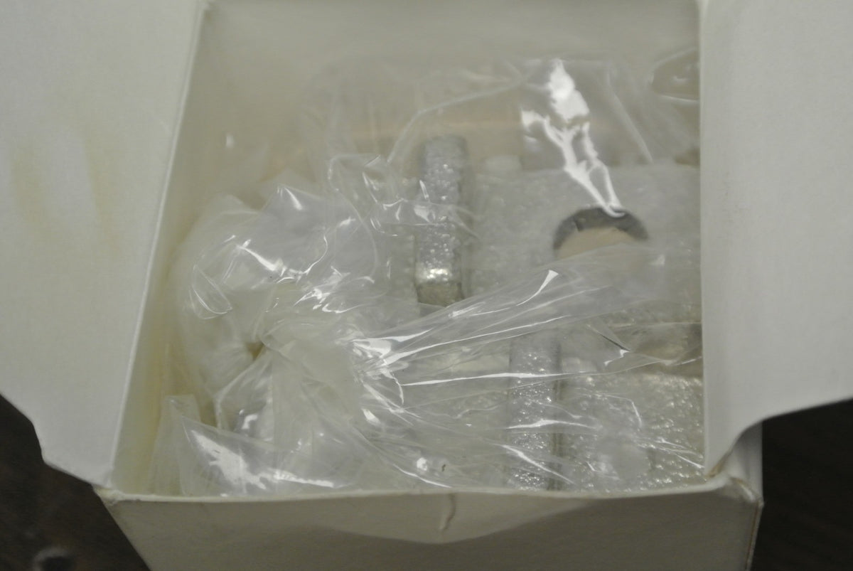 ALLEN-BRADLEY 1494R-N3 / LUG CONNECTOR KIT / 200A /  #6-#4/0 WIRE / NEW SURPLUS