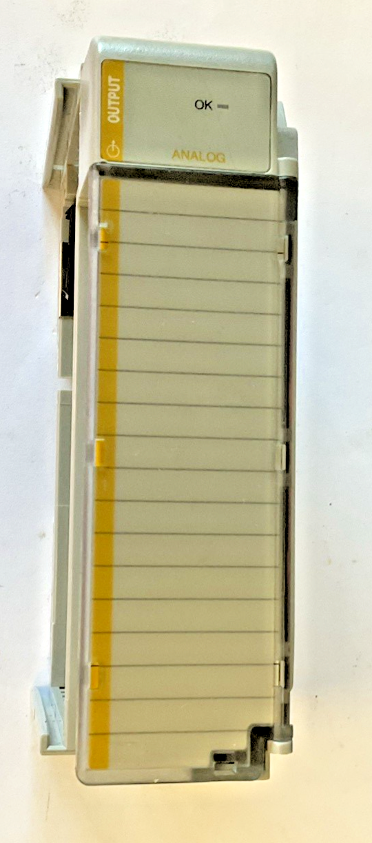 ALLEN BRADLEY 1769-OF2 OUTPUT MODULE SER.B F/W REV:3.1