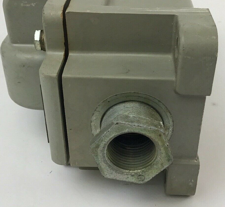 WESTINGHOUSE PUSHBUTTON STATION TYPE HDN STYLE 1740970, HS930-548-5969 600VOLTS