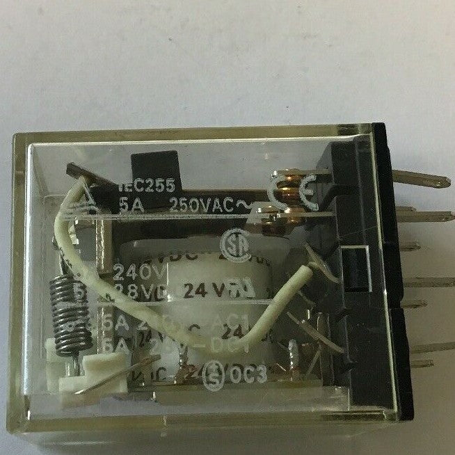 OMRON MY2N RELAY 100/110VAC 50/60HZ ***(LOTOF2)***