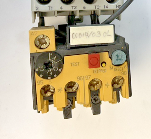 ALLEN BRADLEY 100-C09*10 CONTACTOR SER A 600VAC 9A W/ 193-BSB 22 RELAY 15-23A