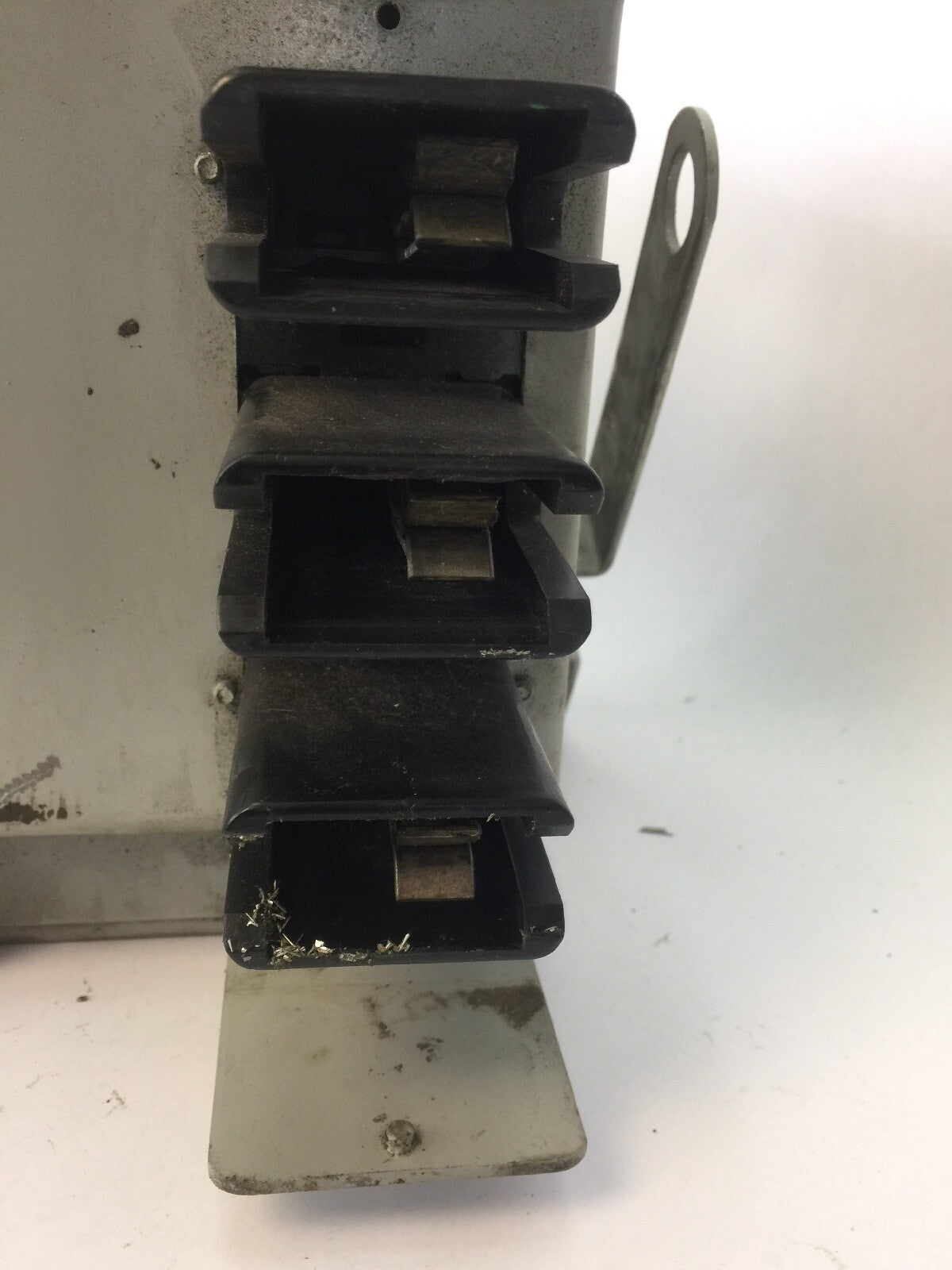 GE FVK361W FLEX-A-PLUG PLUG IN DEVICE BUS PLUG 600VAC 30AMP 20HP 3 PHASE 3 POLE