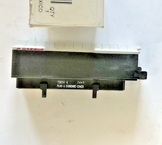 ALLEN BRADLEY 1756-TBCH/A PLUG AND STANDARD COVER. SER. A