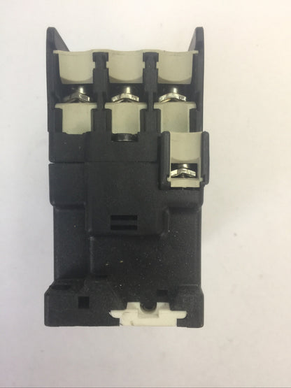 KLOCKNER MOELLER STARTER DIL 0M CONTACTOR 3POLE 250VDC 35A 15HP COIL 115V 60HZ