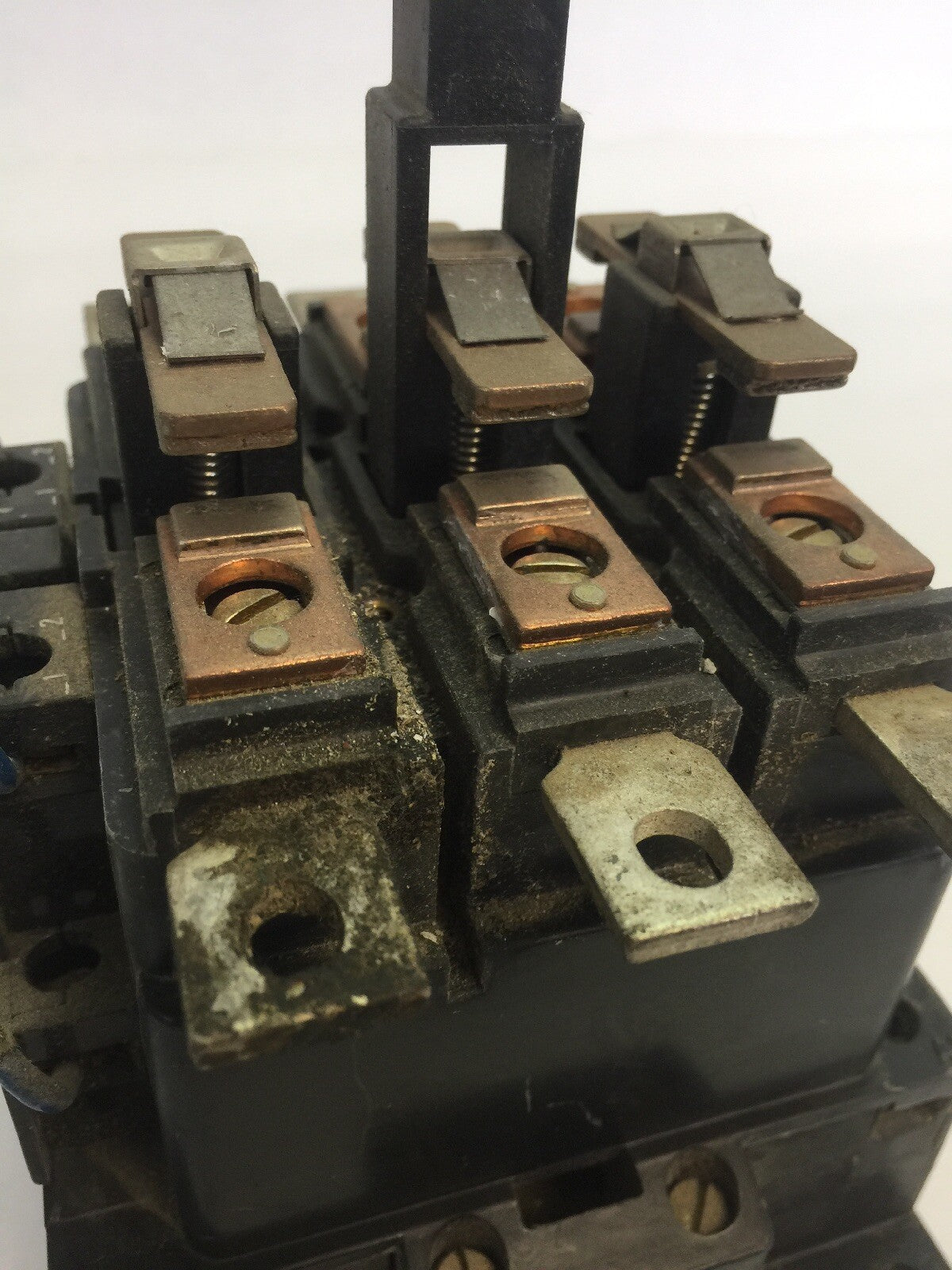 SQUARE D 8502 PG3.00 CONTACTOR 600VAC 100A 60HP 3 POLE 3 PHASE