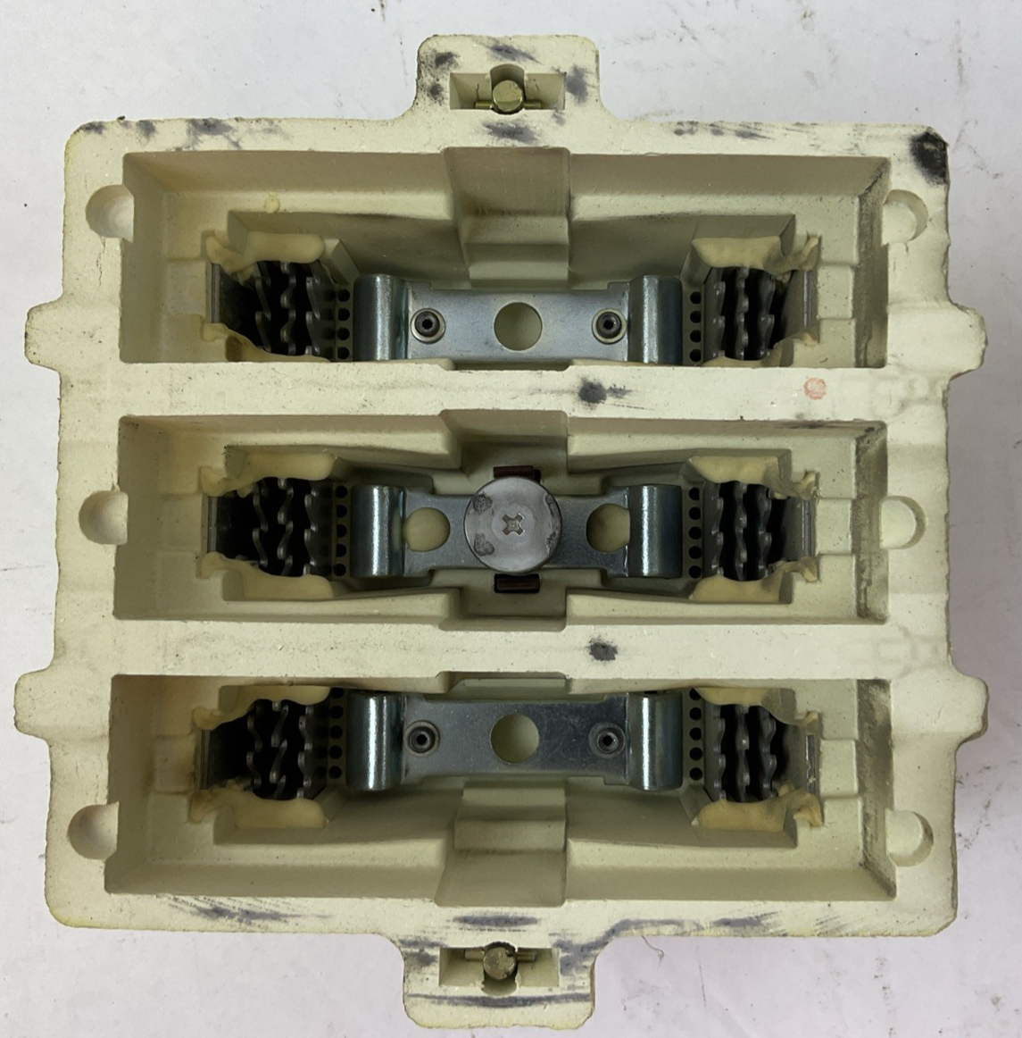 FUJI 1NC4HO CONTACTOR TYPE SC-10N/UL 600V 150HP 240A 3POLE COIL 100-120V 50/60HZ