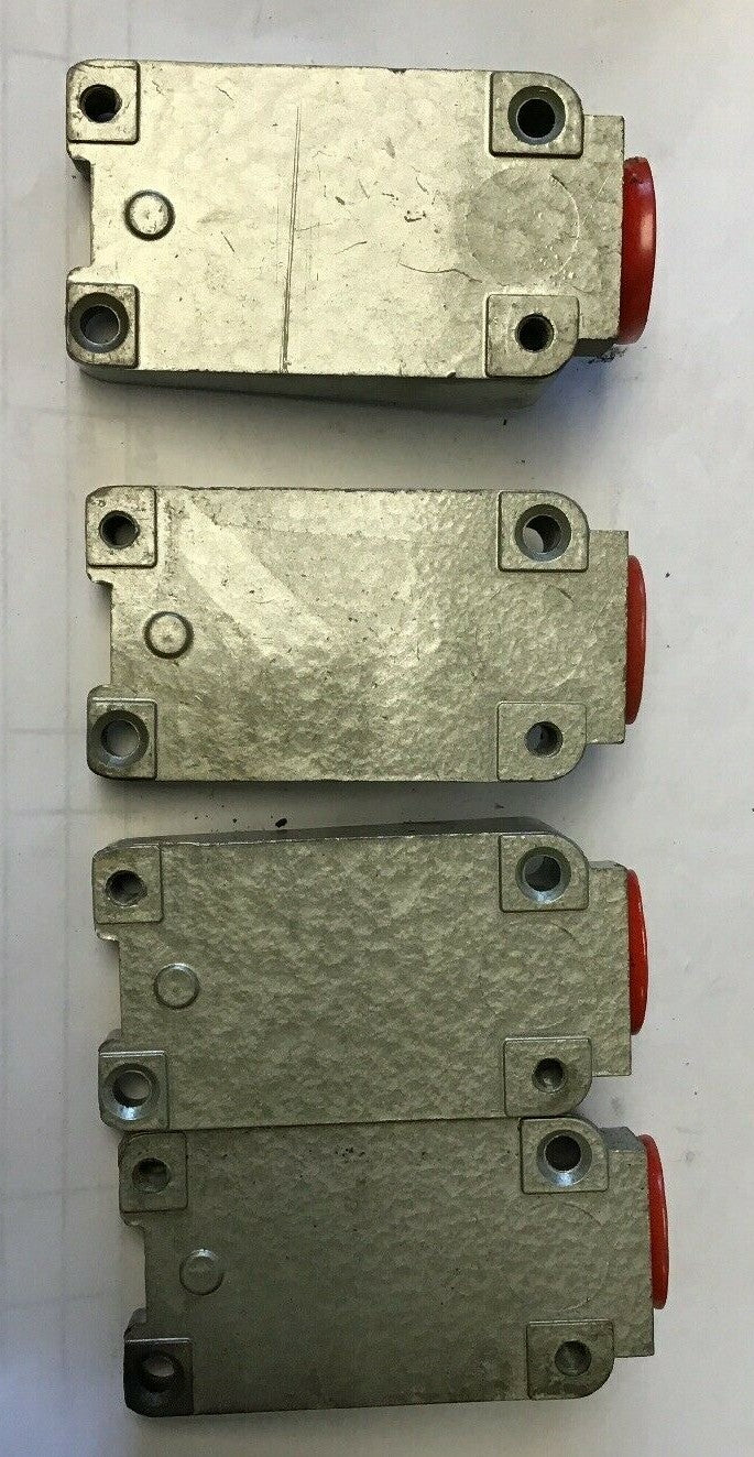 R.B. DENISON C4B BASE FOR LOXSWITCH LIMIT SWITCH***LOTOF4***