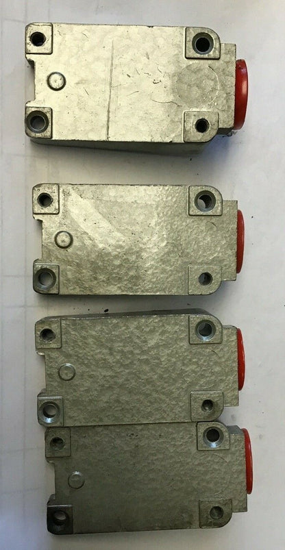 R.B. DENISON C4B BASE FOR LOXSWITCH LIMIT SWITCH***LOTOF4***
