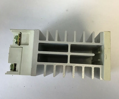FUJI SS401-3Z-D3 SOLID STATE CONTACTOR 240VAC 5-24VDC 40A