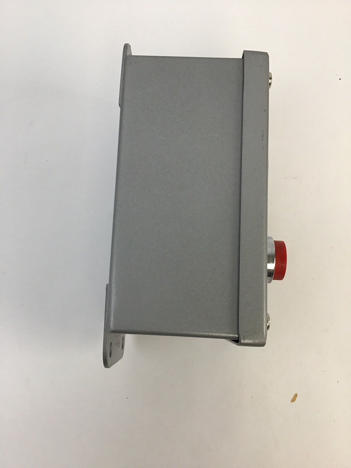 HOFFMAN SKS-2S FLUSH MOUNT SECURITY SWITCH WITH KEYS