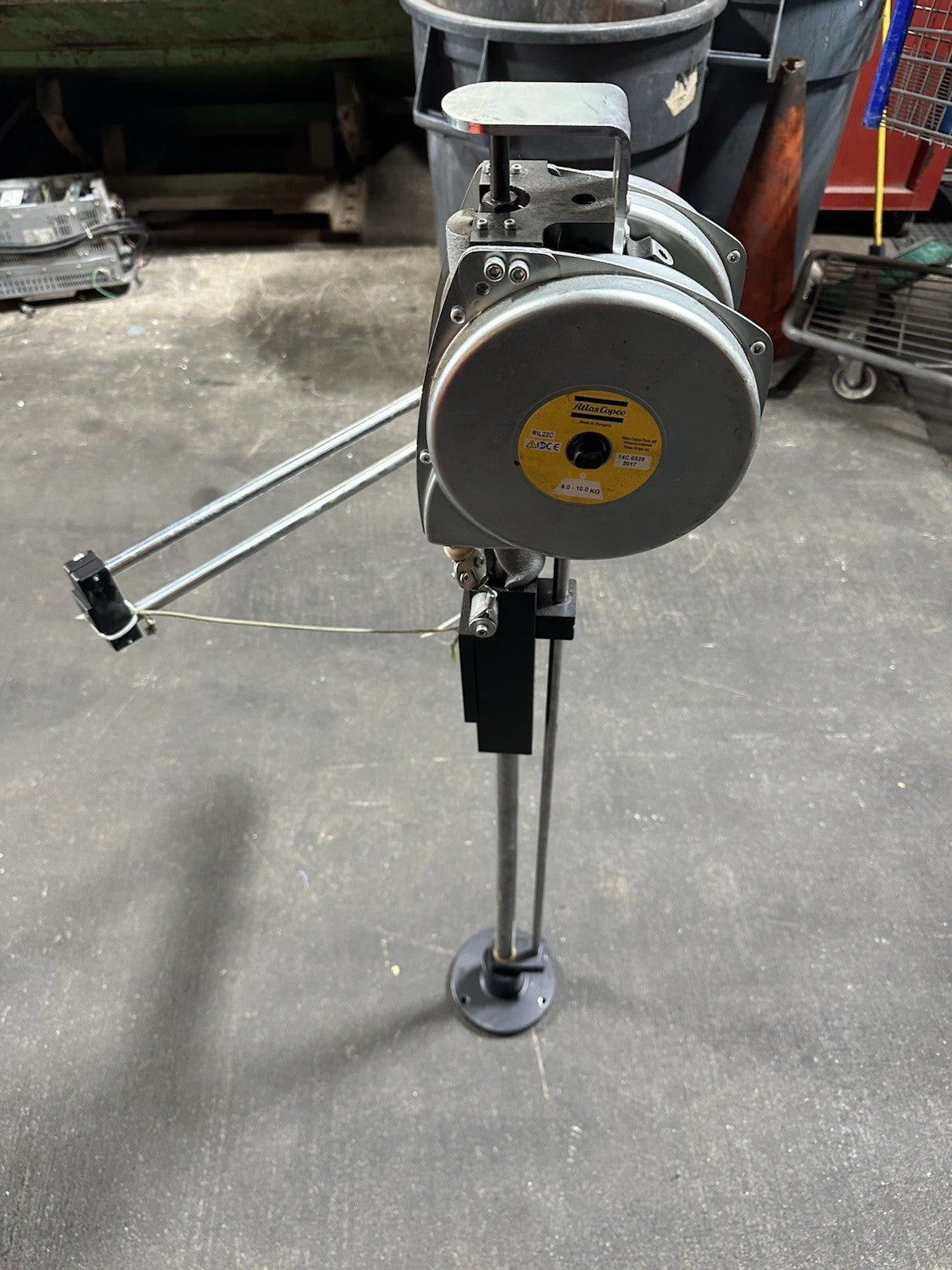 ATLAS COPCO SMST100 TORQUE REACTION ARM TOOL BALANCER 100NM INDUSTRIAL ASSEMBLY
