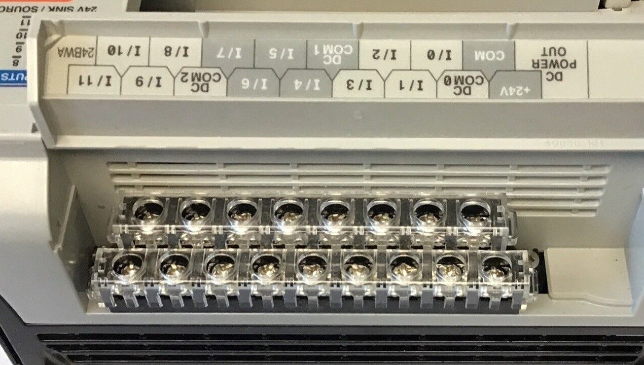 ALLEN BRADLEY 1764-24BWA 24 POINT CONTROLLER SER.B 24VDC 240VAC