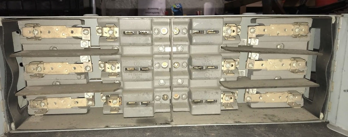 TRUMBULL ELECTRIC SWD5 361 FUSIBLE PANEL SWITCH 600VAC, 30AMP, 3 POLE (SWD5361)