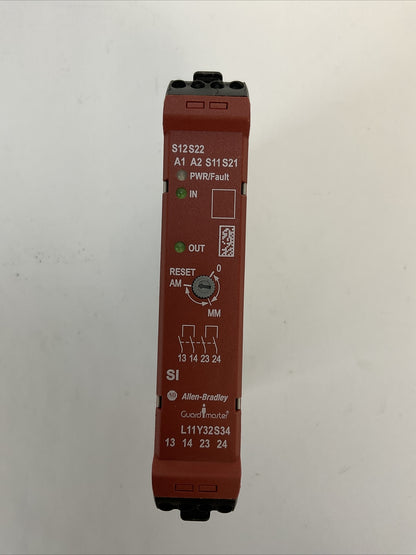 ALLEN BRADLEY 440R-S12R2 GSR SI SAFETY RELAY SER A OUTPUT AC15 250V 1.5A
