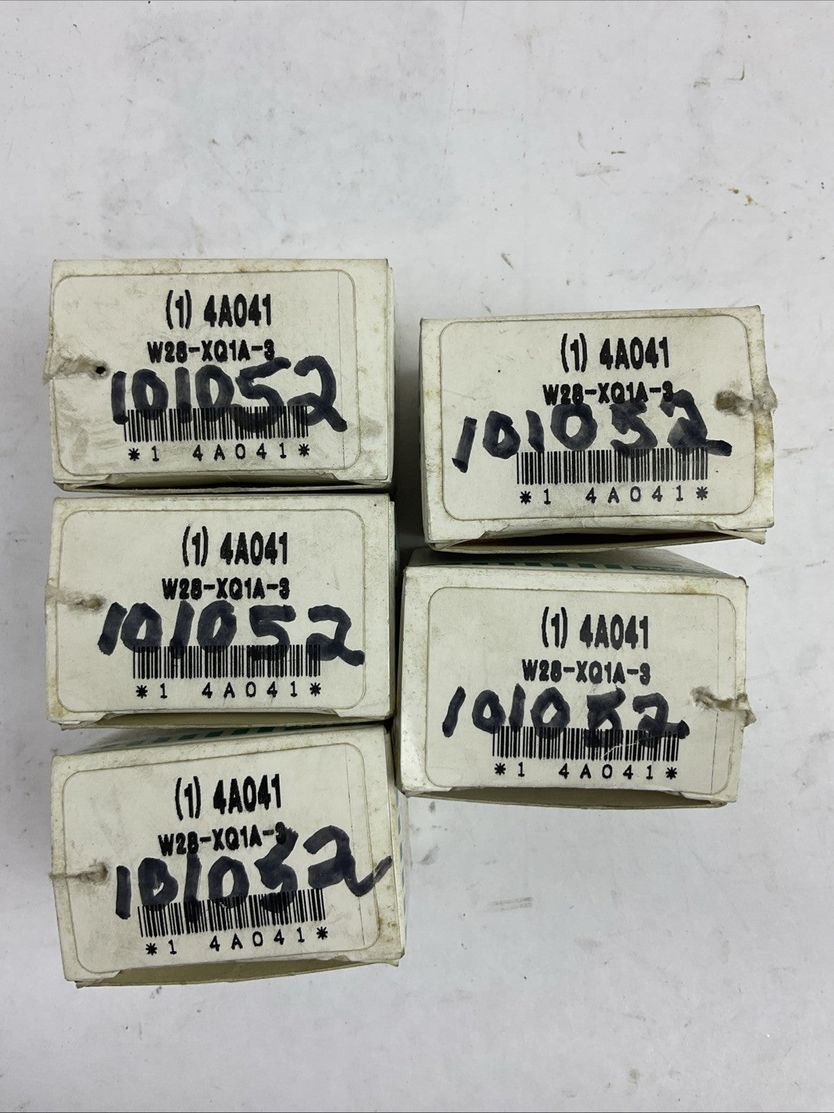 SIEMENS W28-XQIA-3 32VDC 3AMP CIRCUIT BREAKER (LOT OF 5)