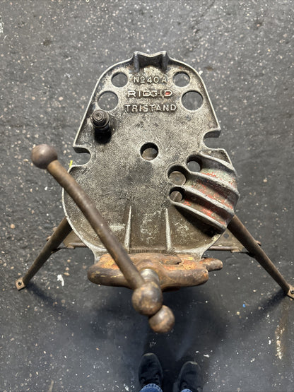 RIDGID NO 40A TRISTAND