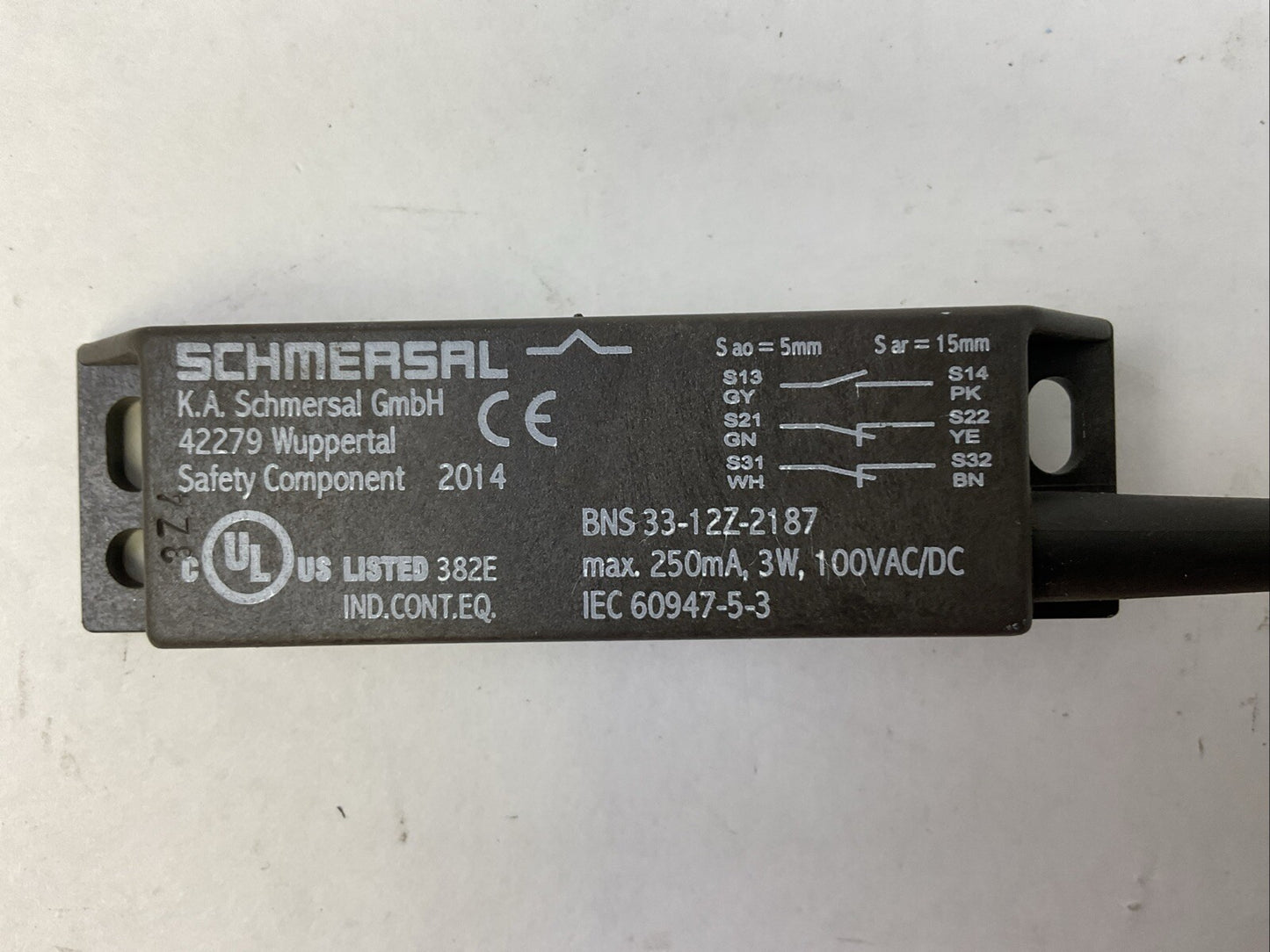 SCHMERSAL BNS 33-12Z-2187 SAFETY SENSOR 250mA 3W 100VAC/DC